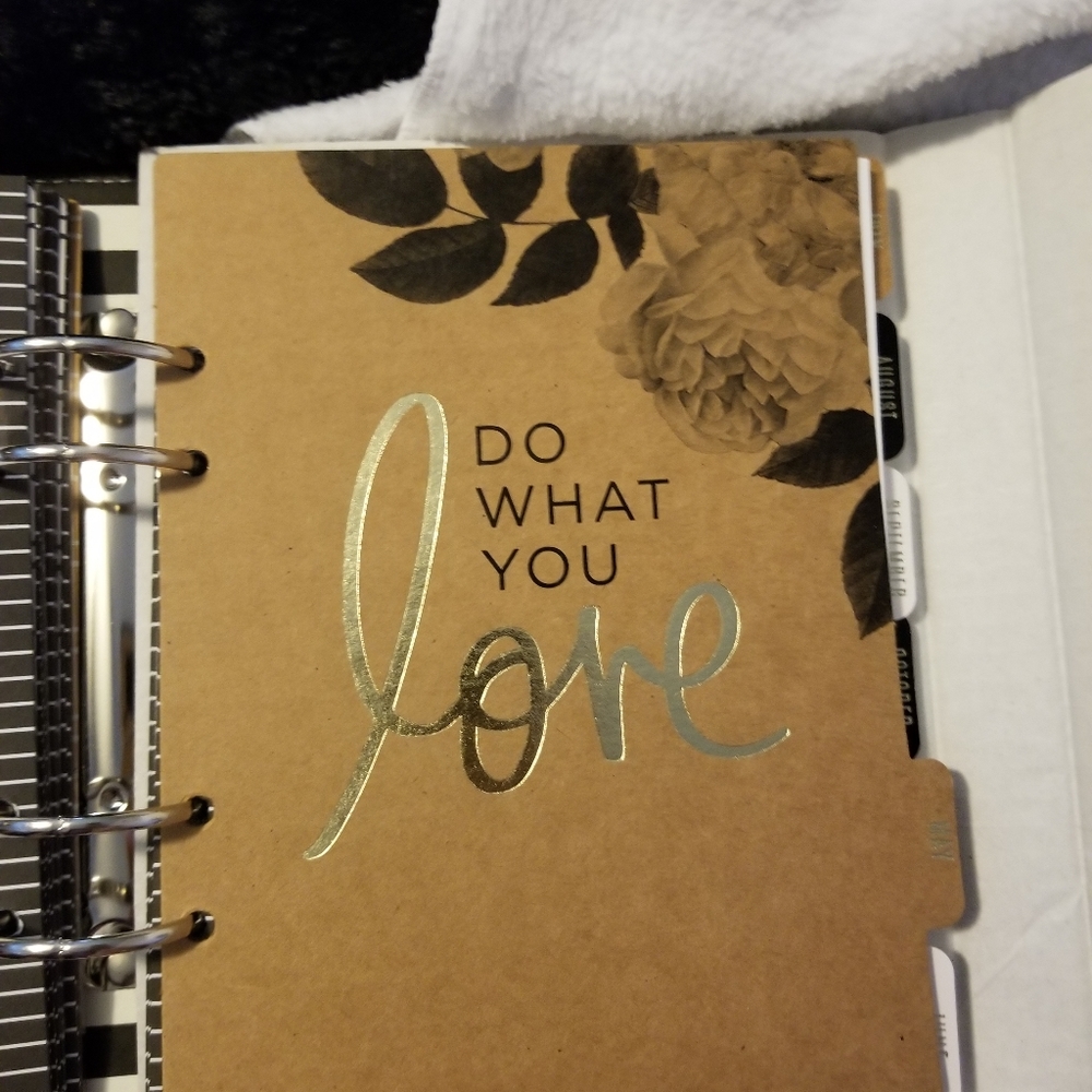 6 piece AGENDA - Picture 6 of 14